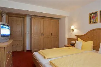 Haus Zangerl Penzion 4*