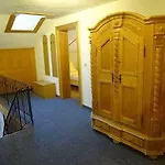 Haus Zangerl Санкт-Антон-ам-Арльберг