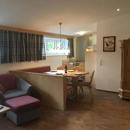 Haus Zangerl Maison d'hôtes Sankt Anton am Arlberg