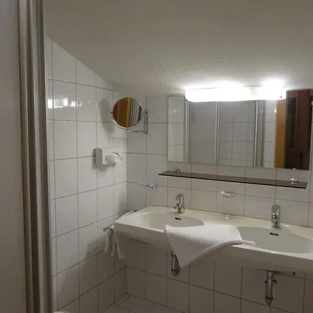 Haus Zangerl Pensjonat St. Anton am Arlberg