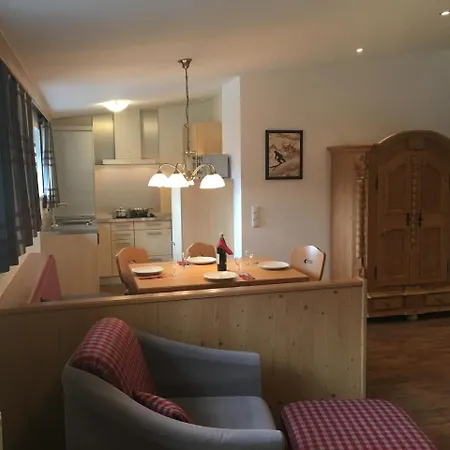 Haus Zangerl 4* St. Anton am Arlberg